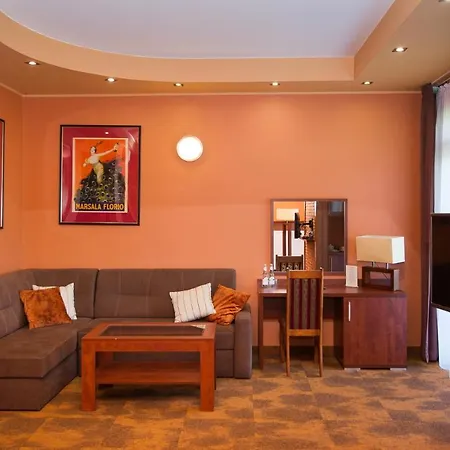 Folwark Zulawski * Έλμπλαγκ